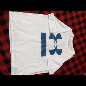 Women’s under armor boyfriend tee